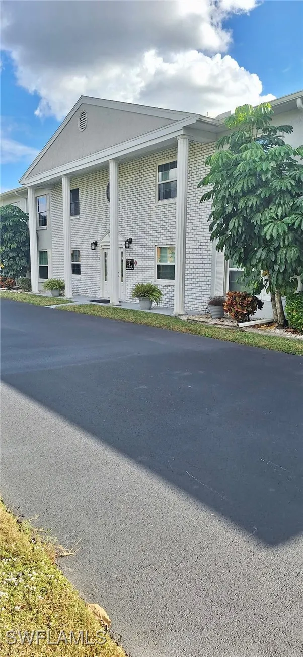 Nantucket Circle #2 North Fort Myers, FL 33917