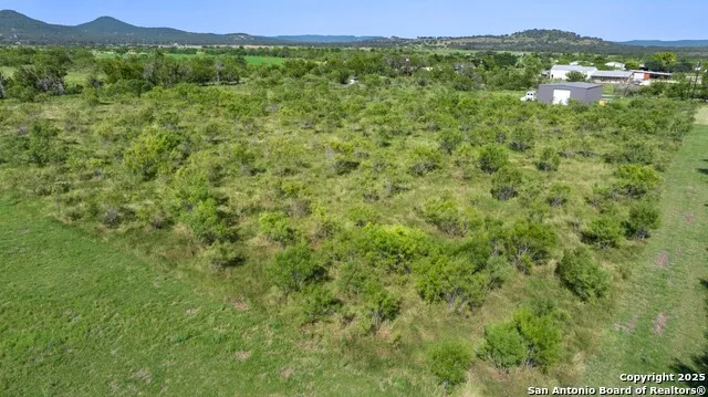 299 River View Drive Utopia, TX 78884