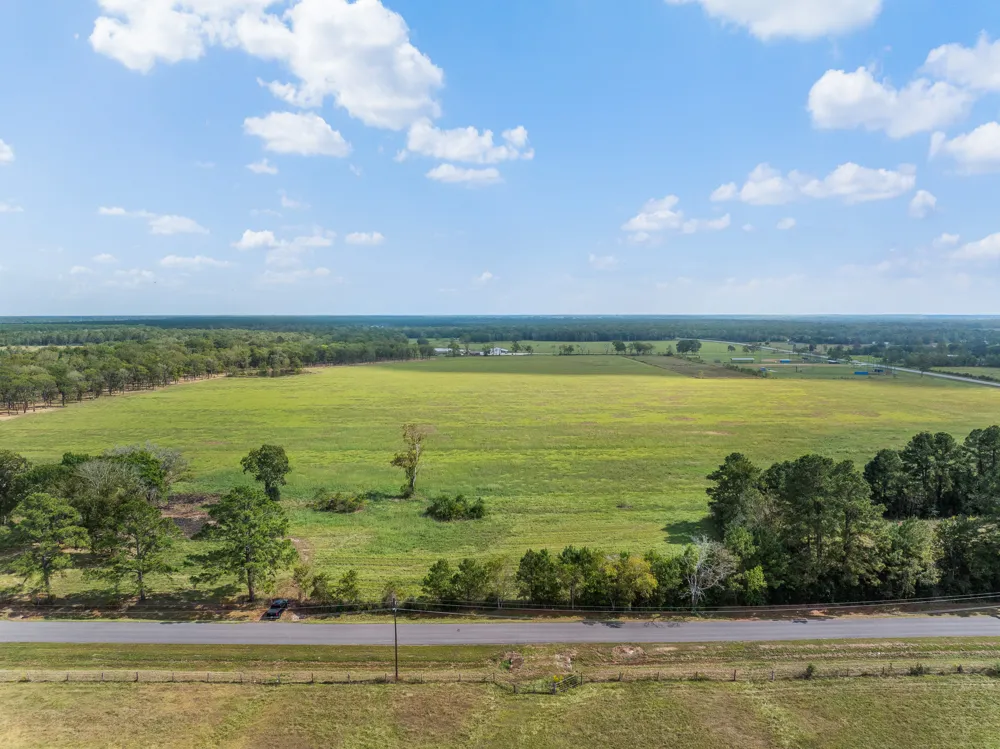 9999 FM 834 Hardin, TX 77564
