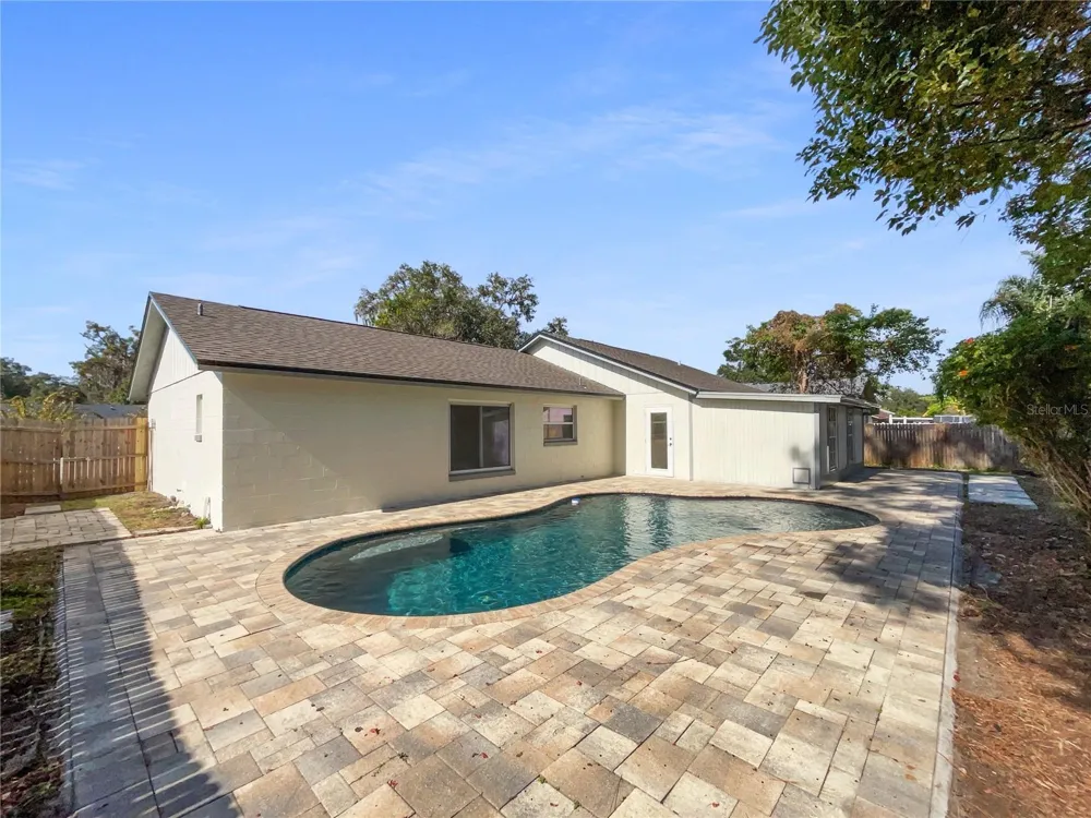 831 HAULOVER DRIVE Altamonte Springs, FL 32714