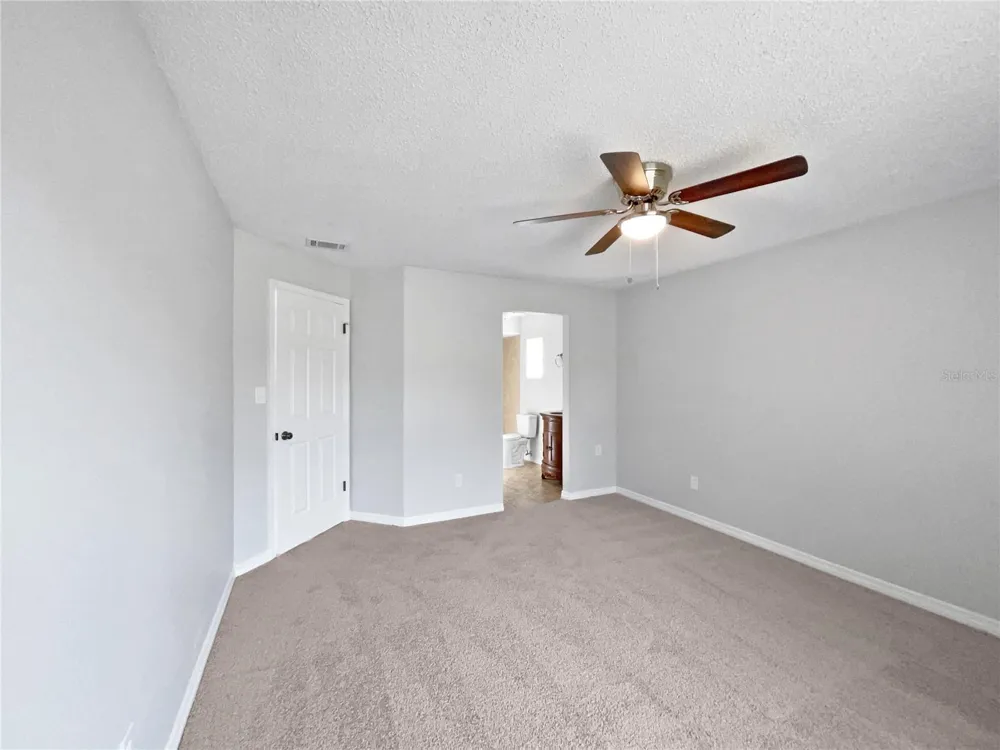 831 HAULOVER DRIVE Altamonte Springs, FL 32714