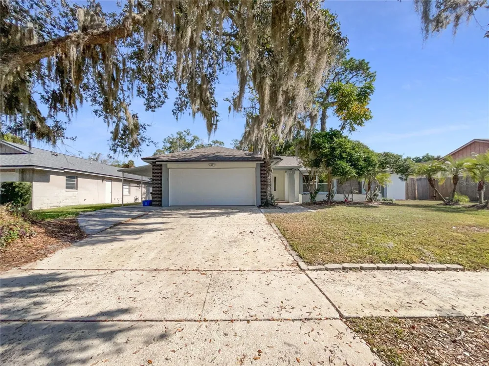831 HAULOVER DRIVE Altamonte Springs, FL 32714