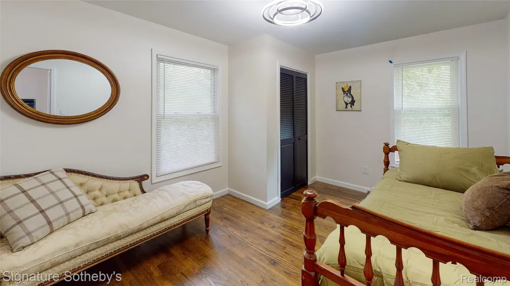2002 Ridgemont Road Grosse Pointe Woods City, MI 48236