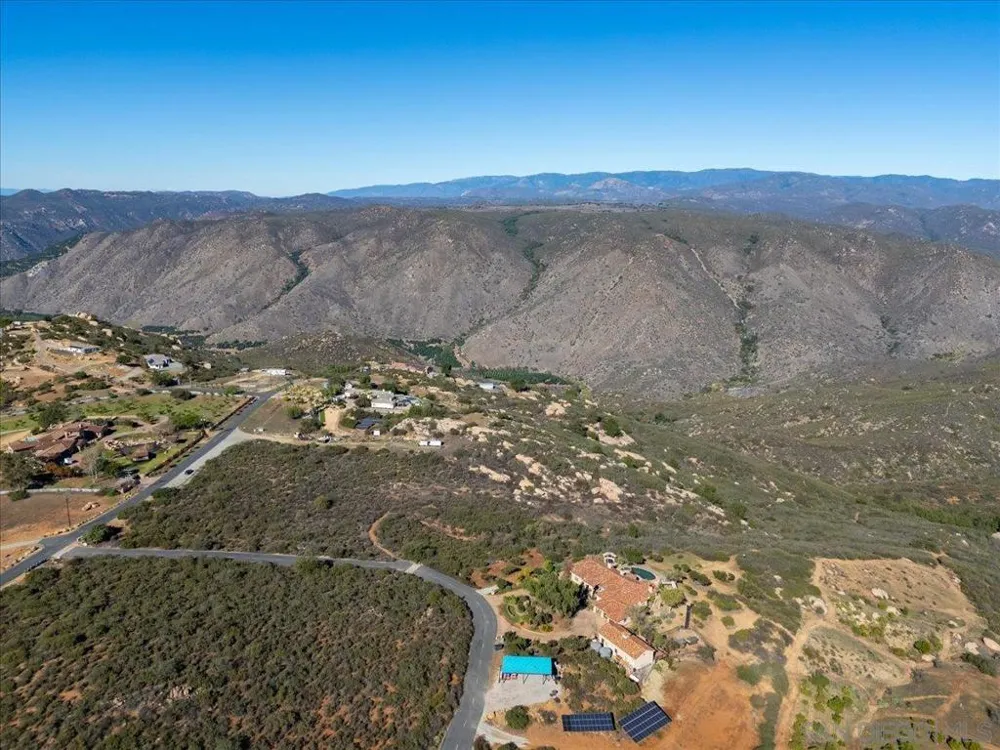 Downs Way Ramona, CA 92065