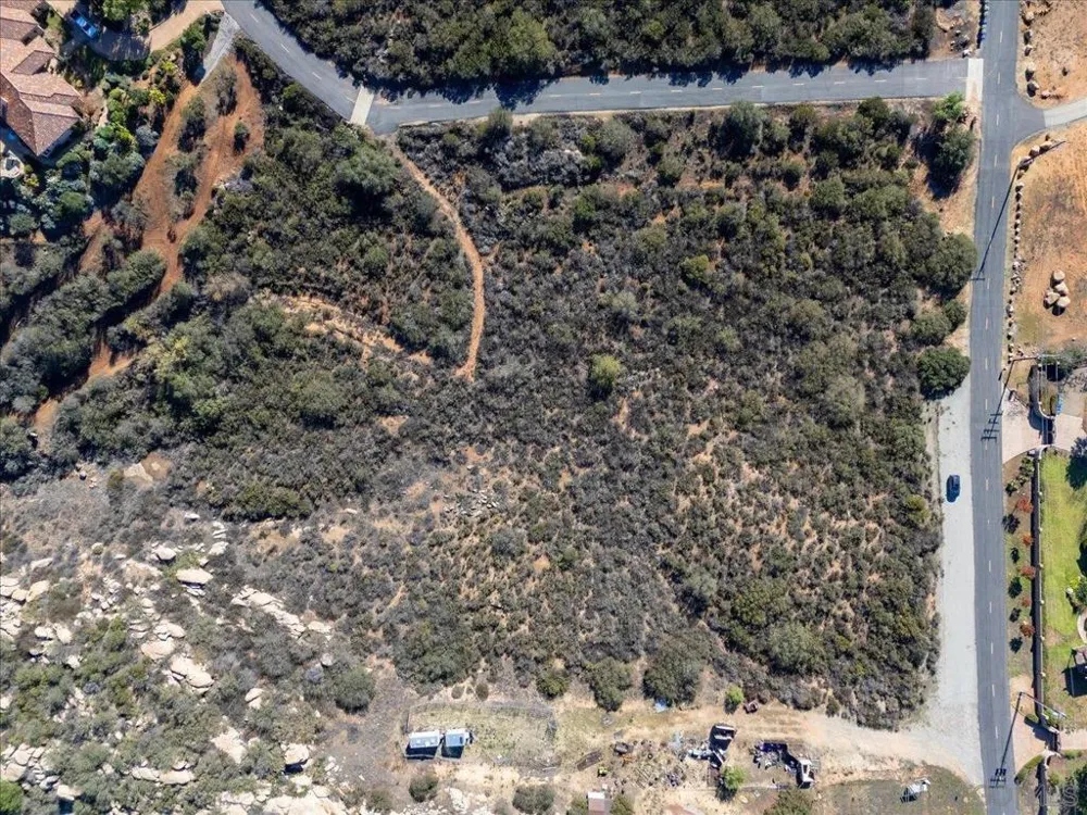 Downs Way Ramona, CA 92065