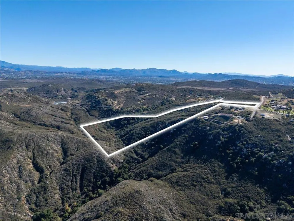 Downs Way Ramona, CA 92065
