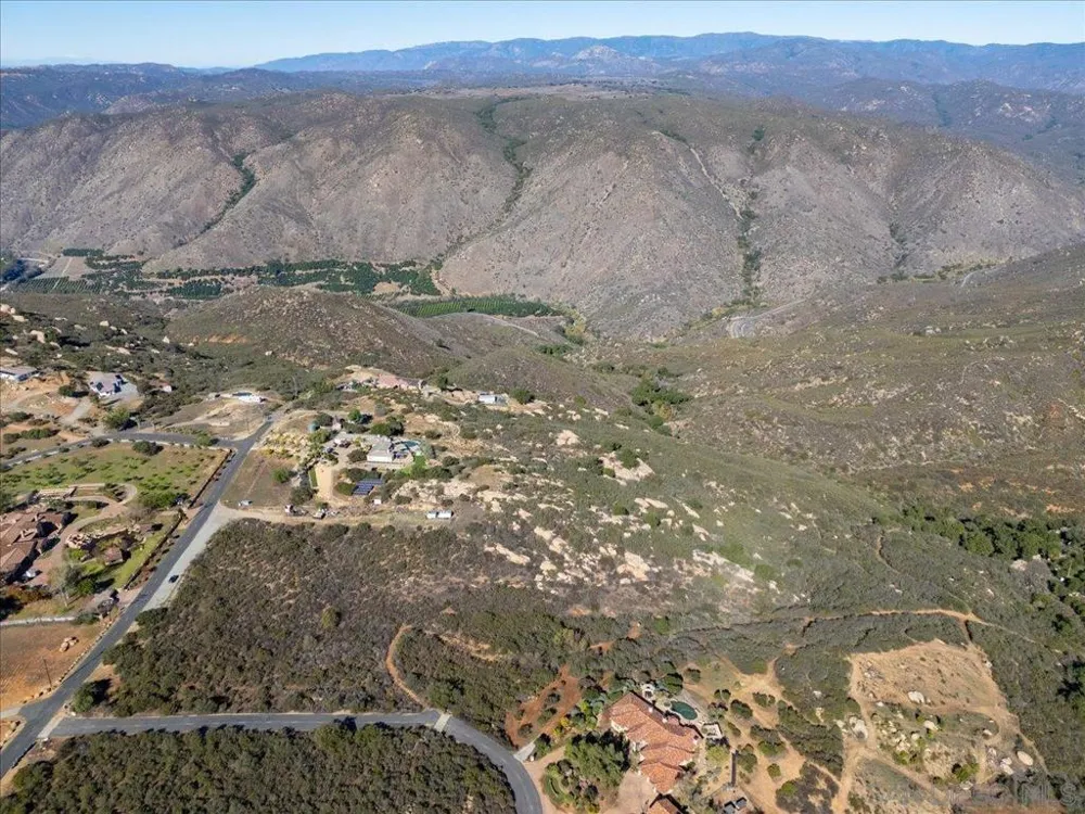 Downs Way Ramona, CA 92065