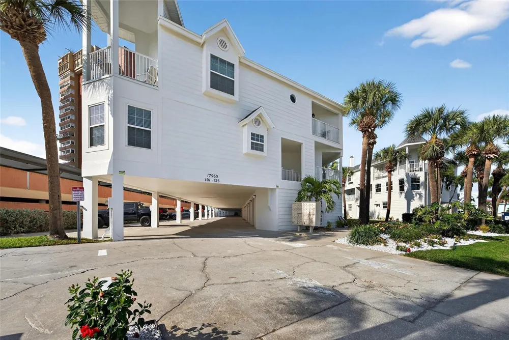 17960 GULF BOULEVARD #104 Redington Shores, FL 33708