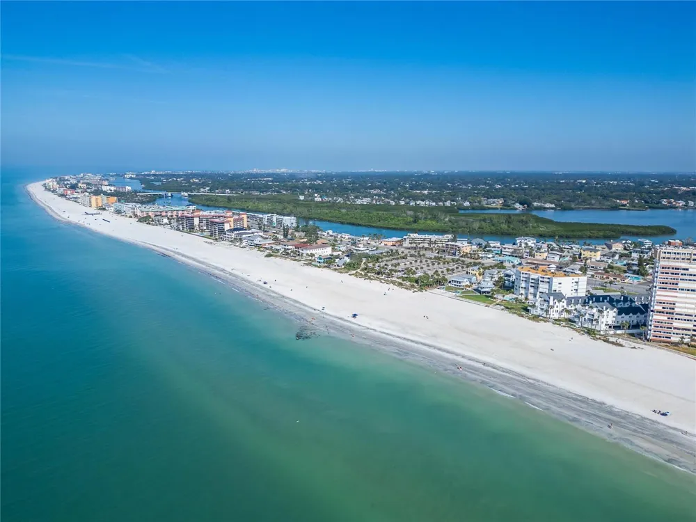 17960 GULF BOULEVARD #104 Redington Shores, FL 33708