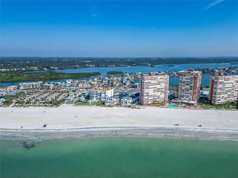 17960 GULF BOULEVARD #104 Redington Shores, FL 33708