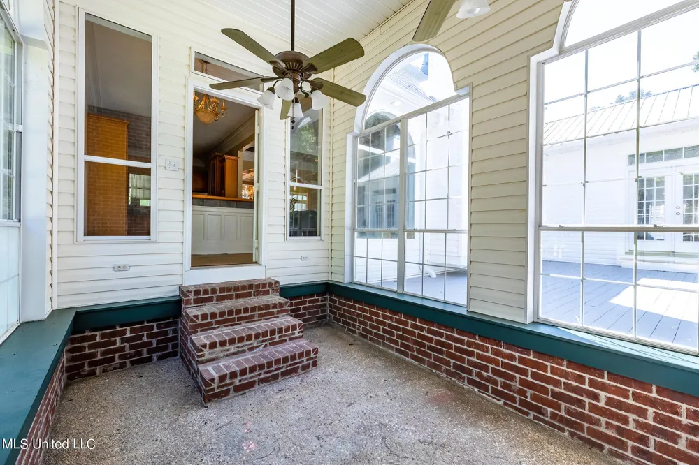 7855 Hwy 11 Carriere, MS 39426
