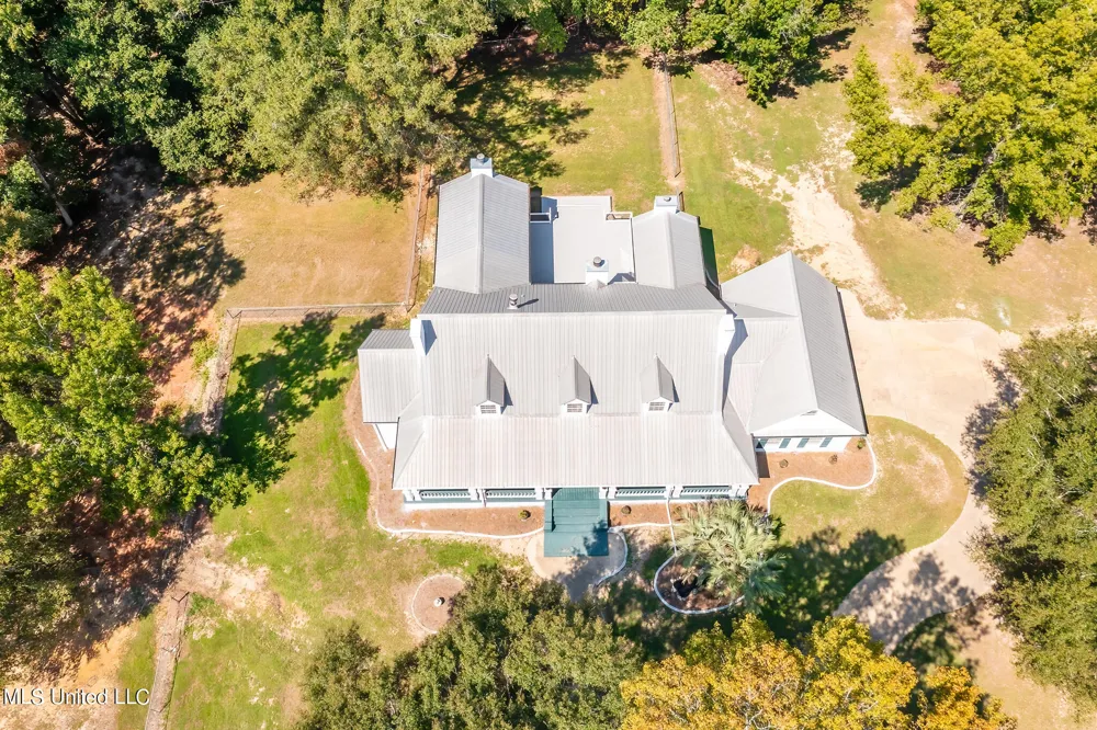 7855 Hwy 11 Carriere, MS 39426