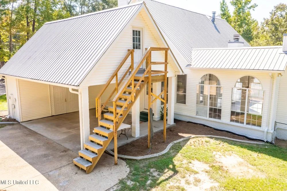 7855 Hwy 11 Carriere, MS 39426