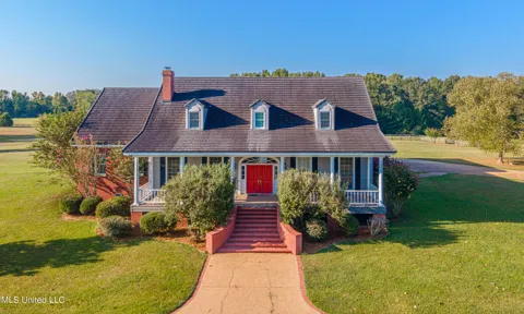 280 Mccullough Lane