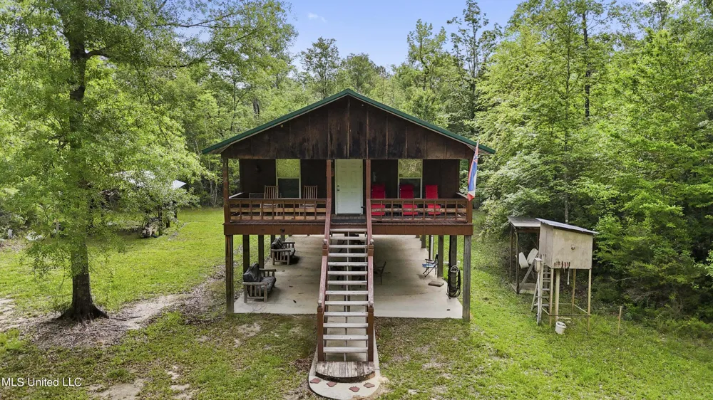 377a Deep Creek Road Wiggins, MS 39577