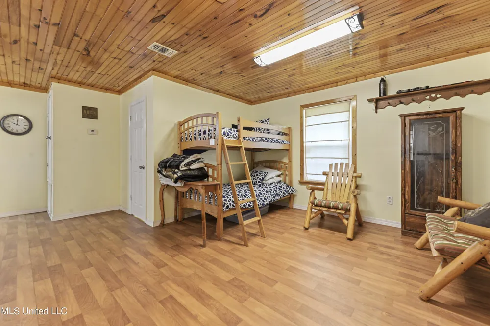 377a Deep Creek Road Wiggins, MS 39577