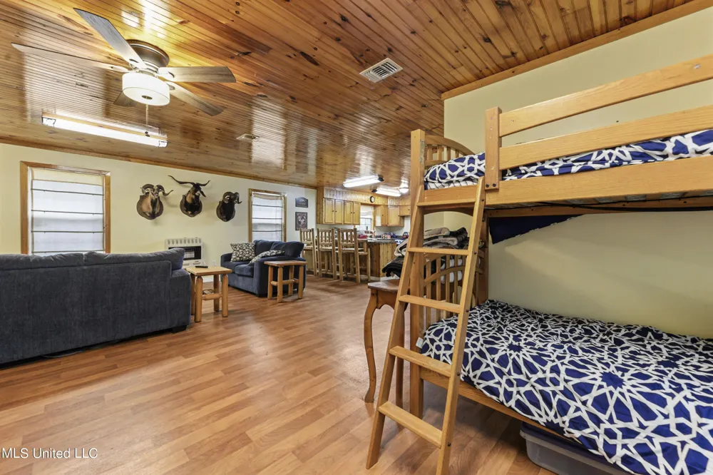 377a Deep Creek Road Wiggins, MS 39577