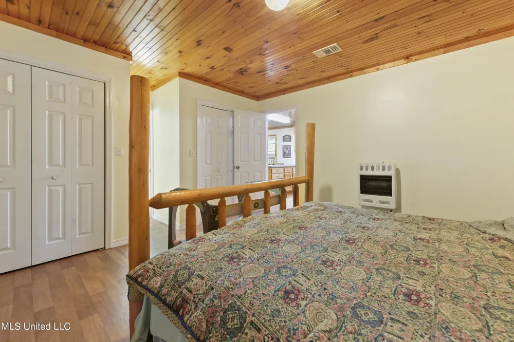 377a Deep Creek Road Wiggins, MS 39577