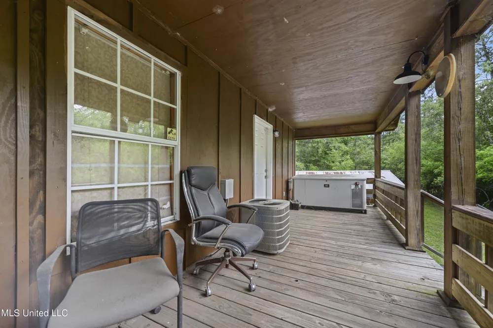 377a Deep Creek Road Wiggins, MS 39577