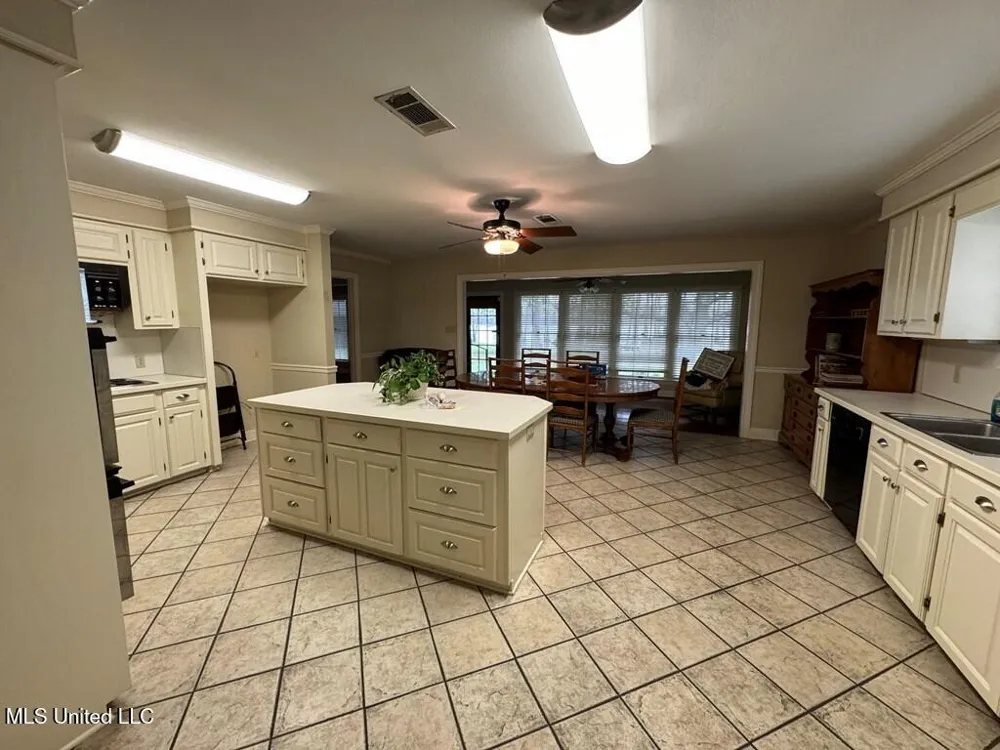 1035 Highway 568 Ferriday, LA 71334
