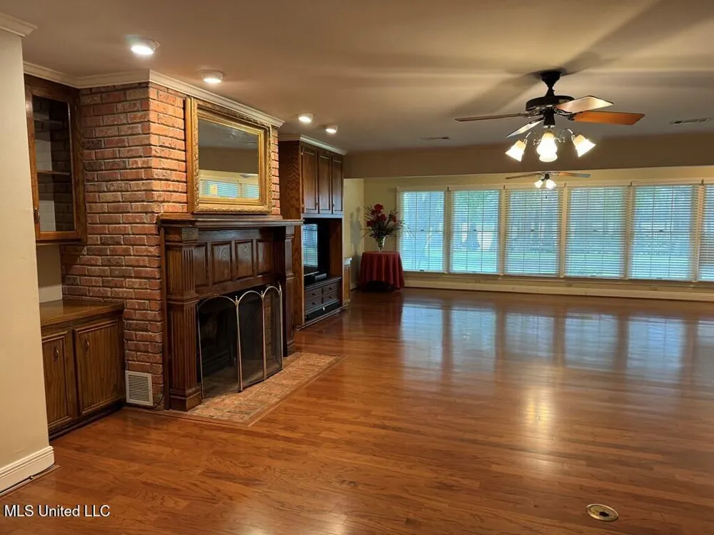 1035 Highway 568 Ferriday, LA 71334
