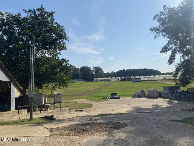 4450 Parsons Road Raymond, MS 39154
