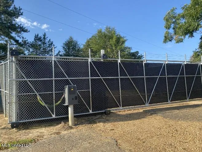 4450 Parsons Road Raymond, MS 39154