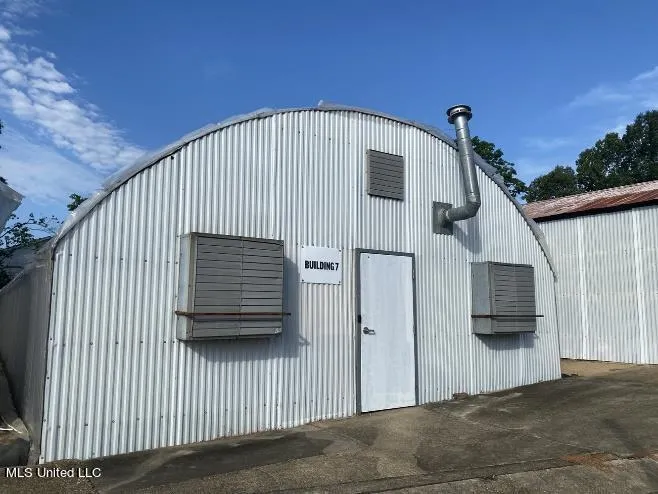 4450 Parsons Road Raymond, MS 39154
