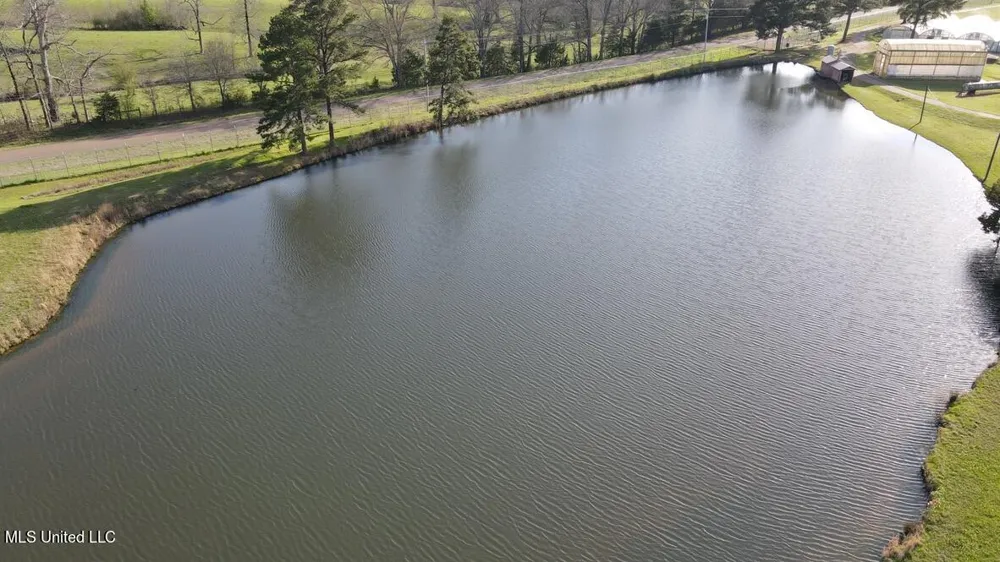 4450 Parsons Road Raymond, MS 39154