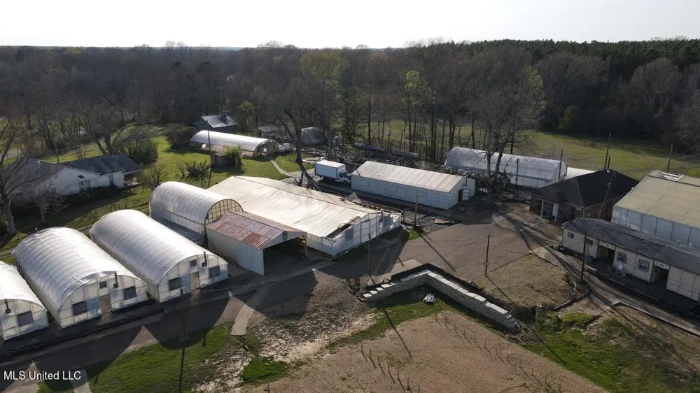 4450 Parsons Road Raymond, MS 39154