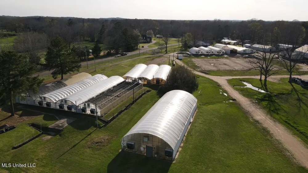4450 Parsons Road Raymond, MS 39154