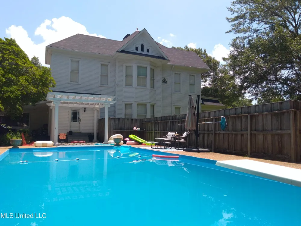 207 E Percy Street Indianola, MS 38751