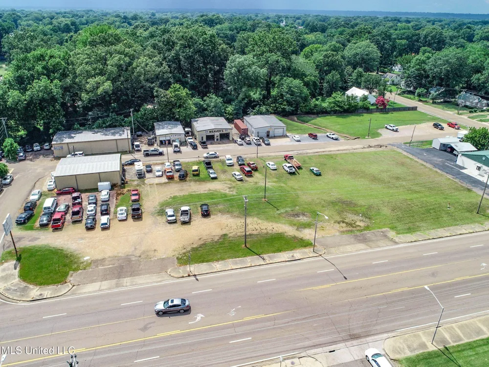 143 51 Batesville, MS 38606