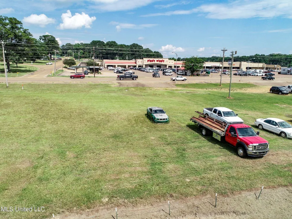 143 51 Batesville, MS 38606