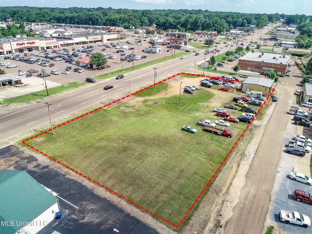 143 51 Batesville, MS 38606