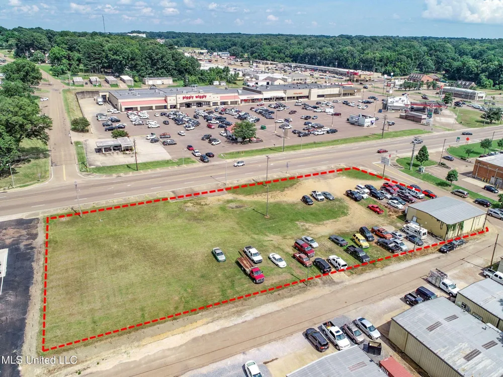 143 51 Batesville, MS 38606