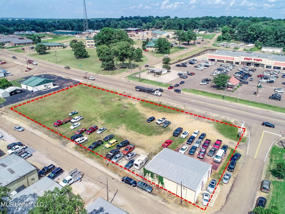 143 51 Batesville, MS 38606