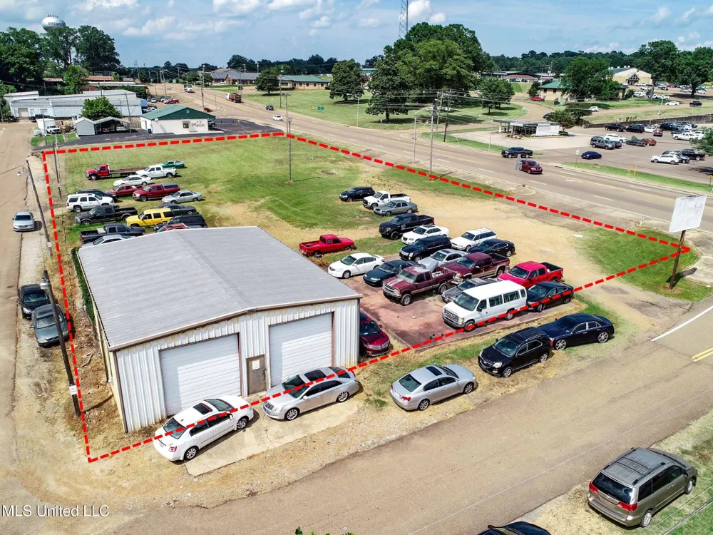 143 51 Batesville, MS 38606