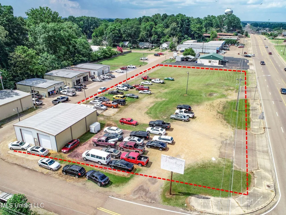 143 51 Batesville, MS 38606