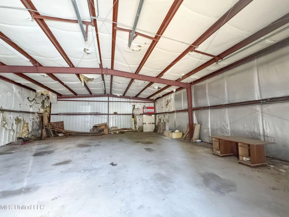 143 51 Batesville, MS 38606
