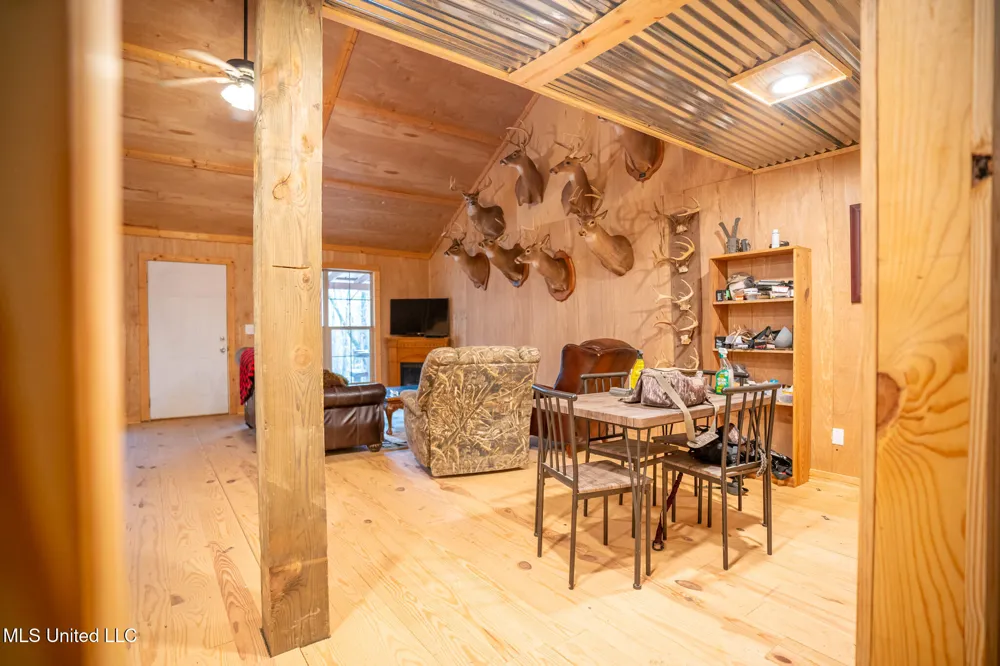 553 Murray Road Vicksburg, MS 39183