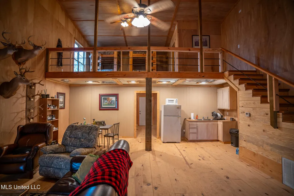 553 Murray Road Vicksburg, MS 39183