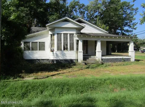 136 Utica Street