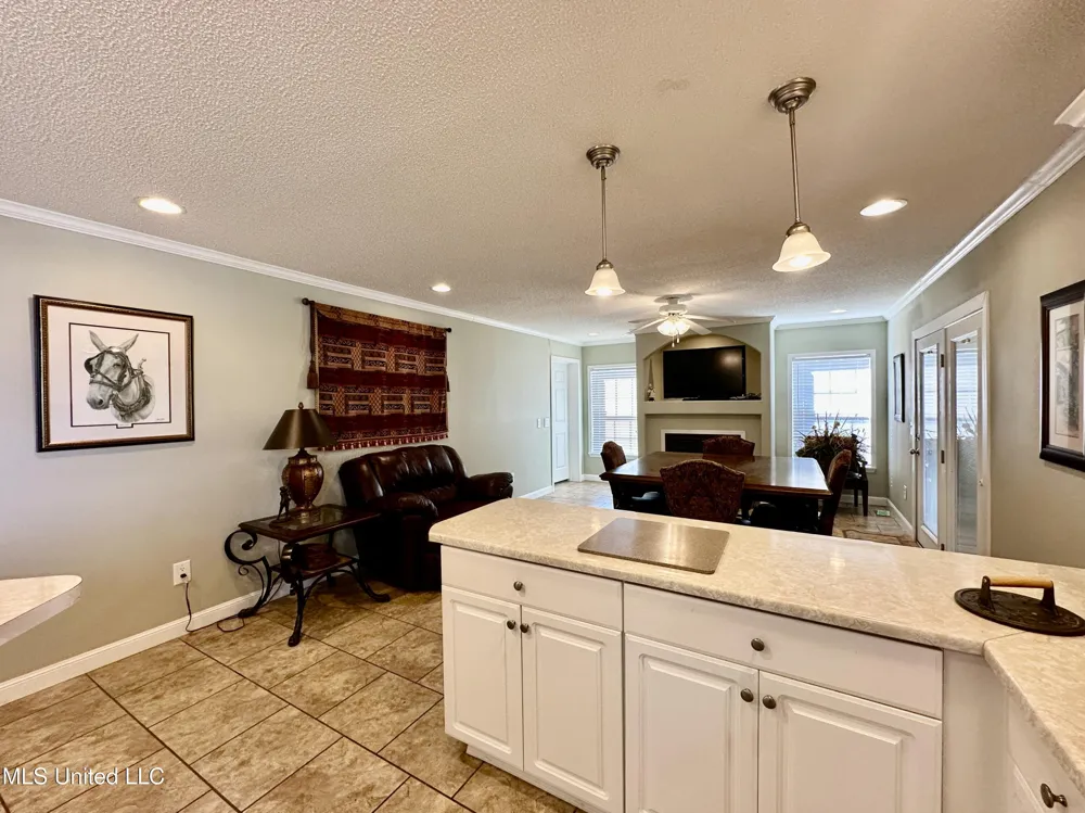 2138 Eagle Lake Shore Road Vicksburg, MS 39183