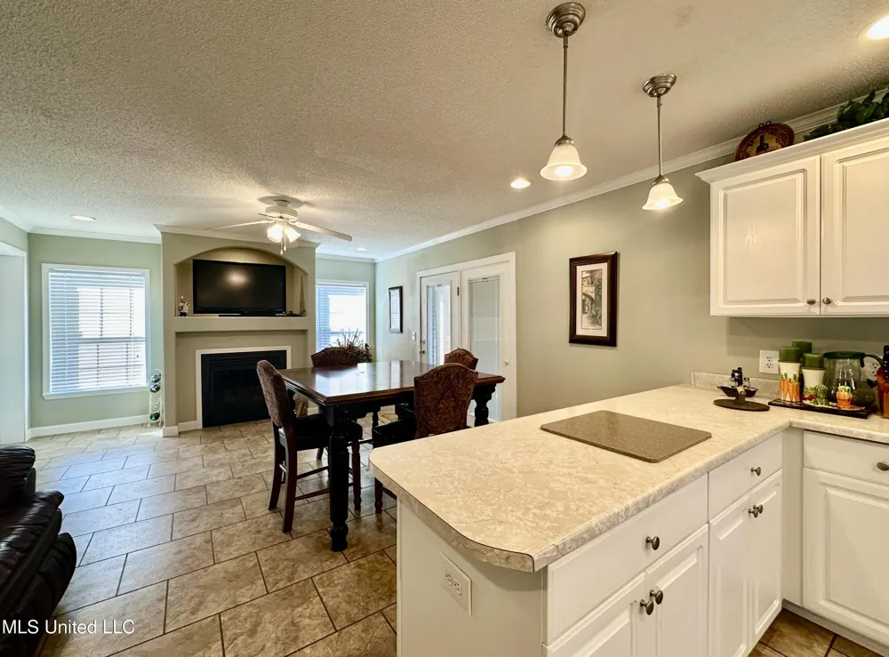 2138 Eagle Lake Shore Road Vicksburg, MS 39183