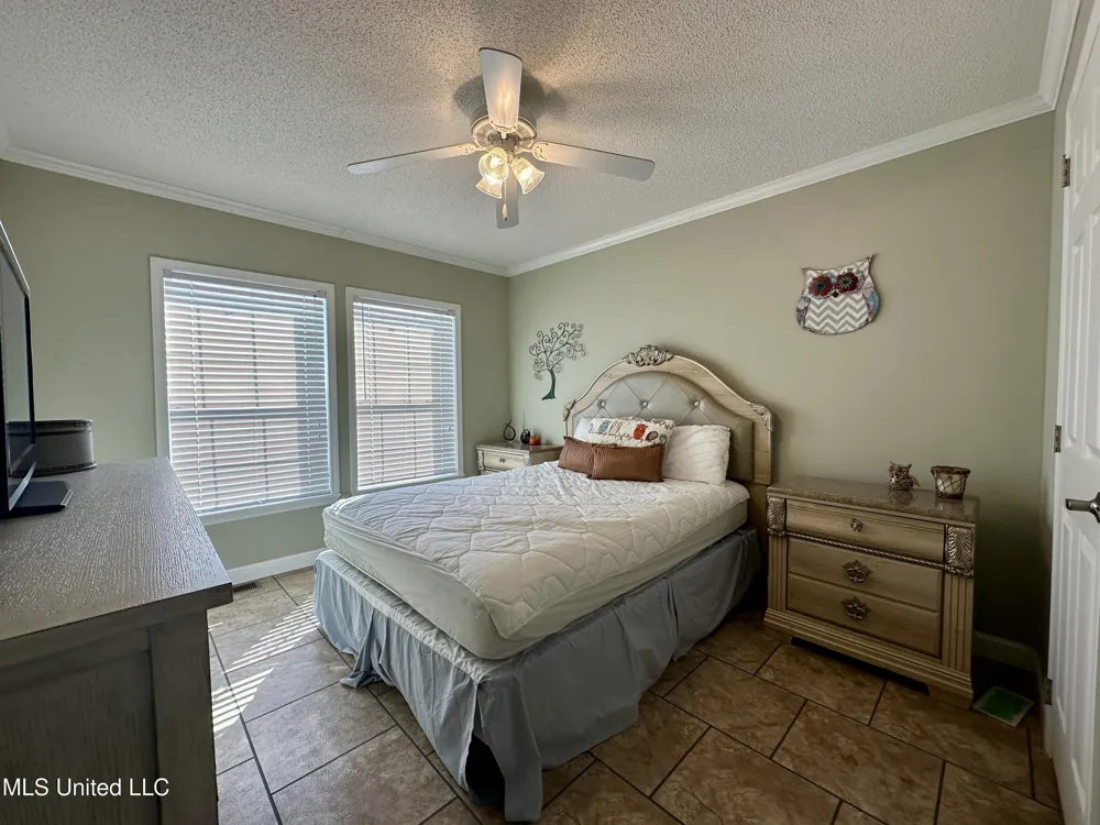 2138 Eagle Lake Shore Road Vicksburg, MS 39183