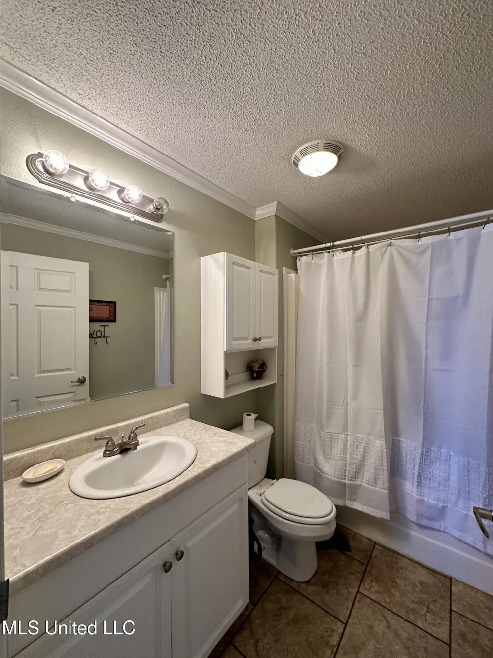 2138 Eagle Lake Shore Road Vicksburg, MS 39183