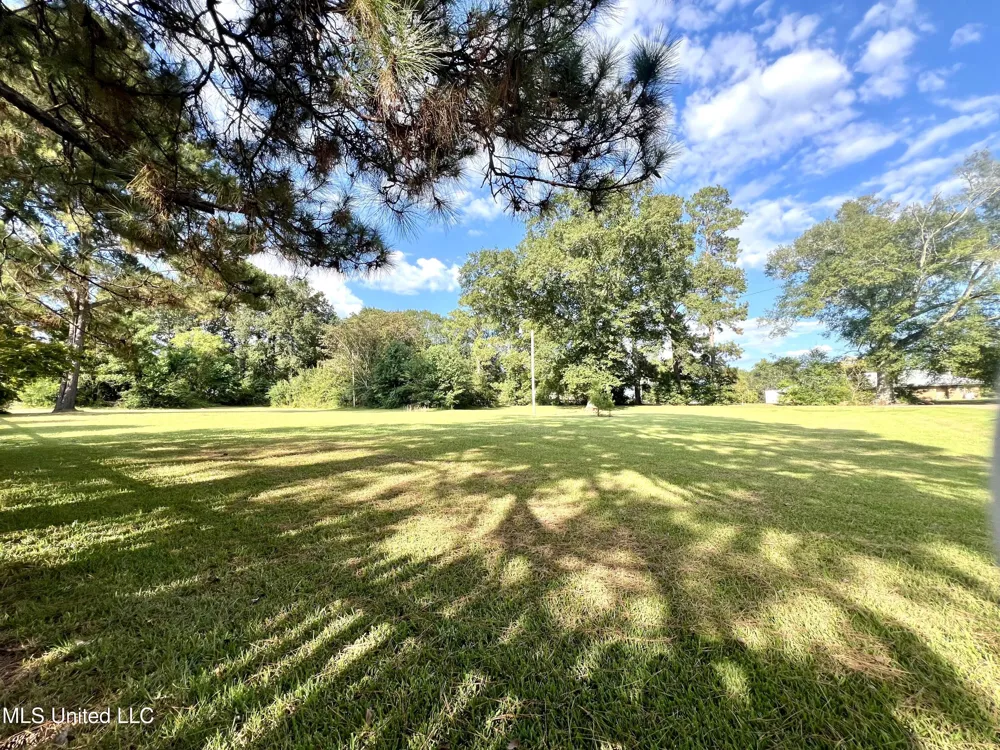 709 Liberty White Road Liberty, MS 39645