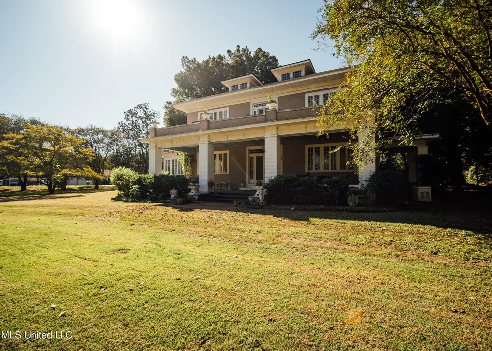 300 Elizabeth Street Rosedale, MS 38769