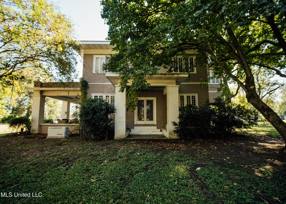 300 Elizabeth Street Rosedale, MS 38769